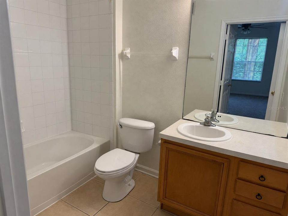 For Sale: $202,500 (3 beds, 2 baths, 1408 Square Feet)