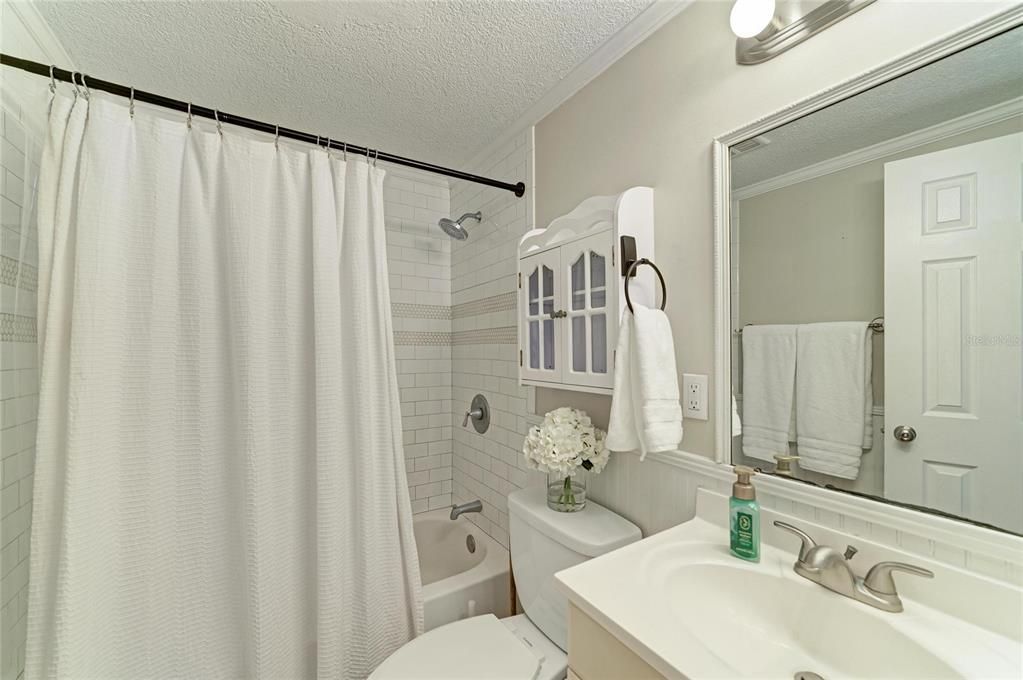 En Venta: $284,900 (2 camas, 1 baños, 816 Pies cuadrados)
