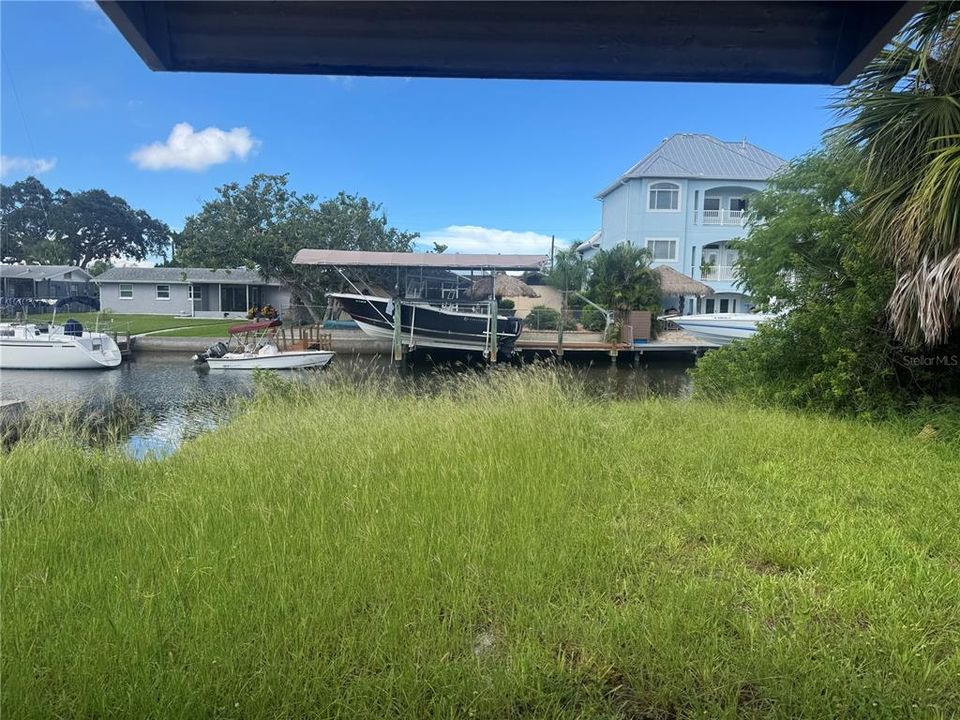 For Sale: $210,000 (2 beds, 1 baths, 1146 Square Feet)
