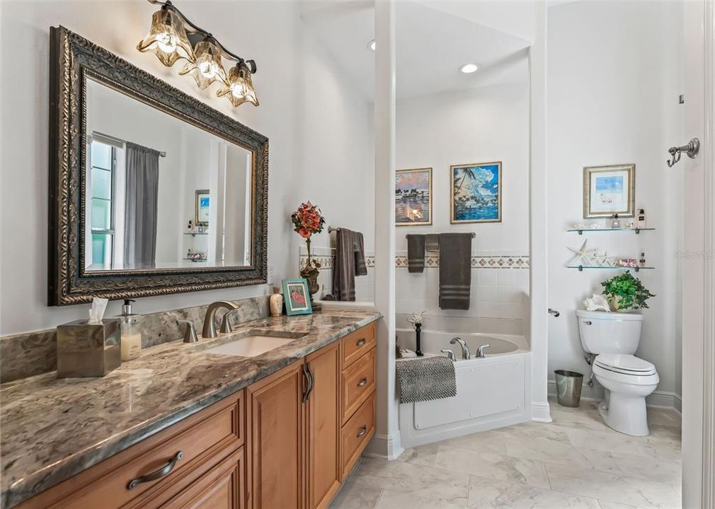 En Venta: $3,100,000 (5 camas, 4 baños, 6070 Pies cuadrados)