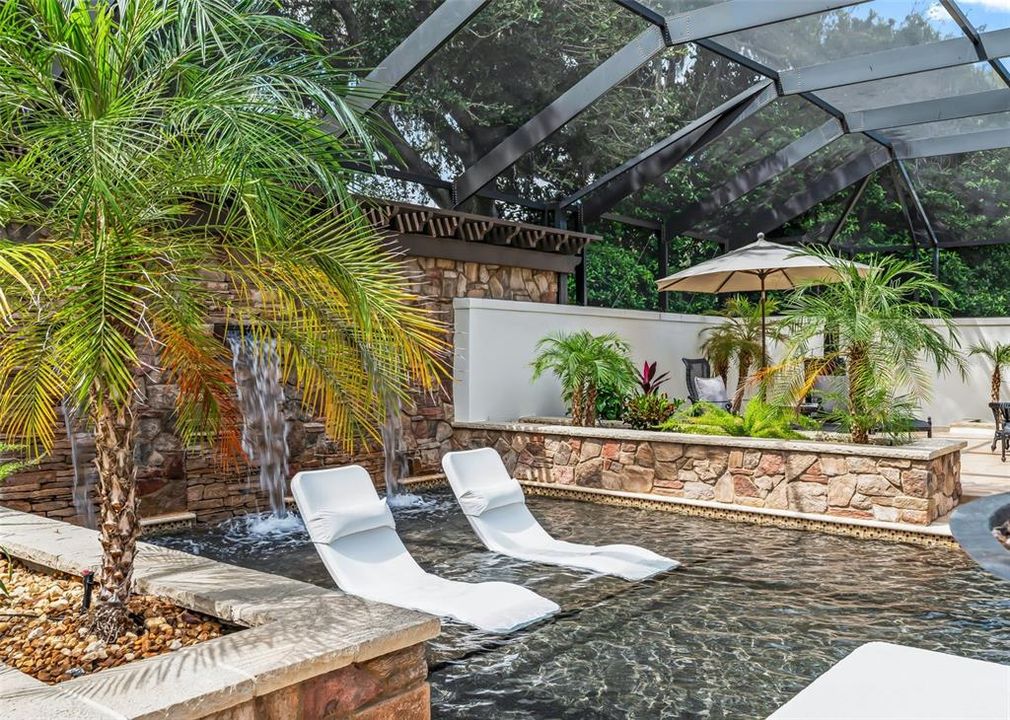 En Venta: $3,100,000 (5 camas, 4 baños, 6070 Pies cuadrados)
