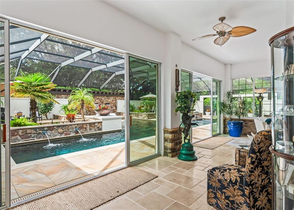 En Venta: $3,100,000 (5 camas, 4 baños, 6070 Pies cuadrados)
