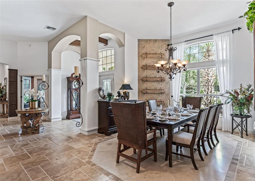 En Venta: $3,100,000 (5 camas, 4 baños, 6070 Pies cuadrados)