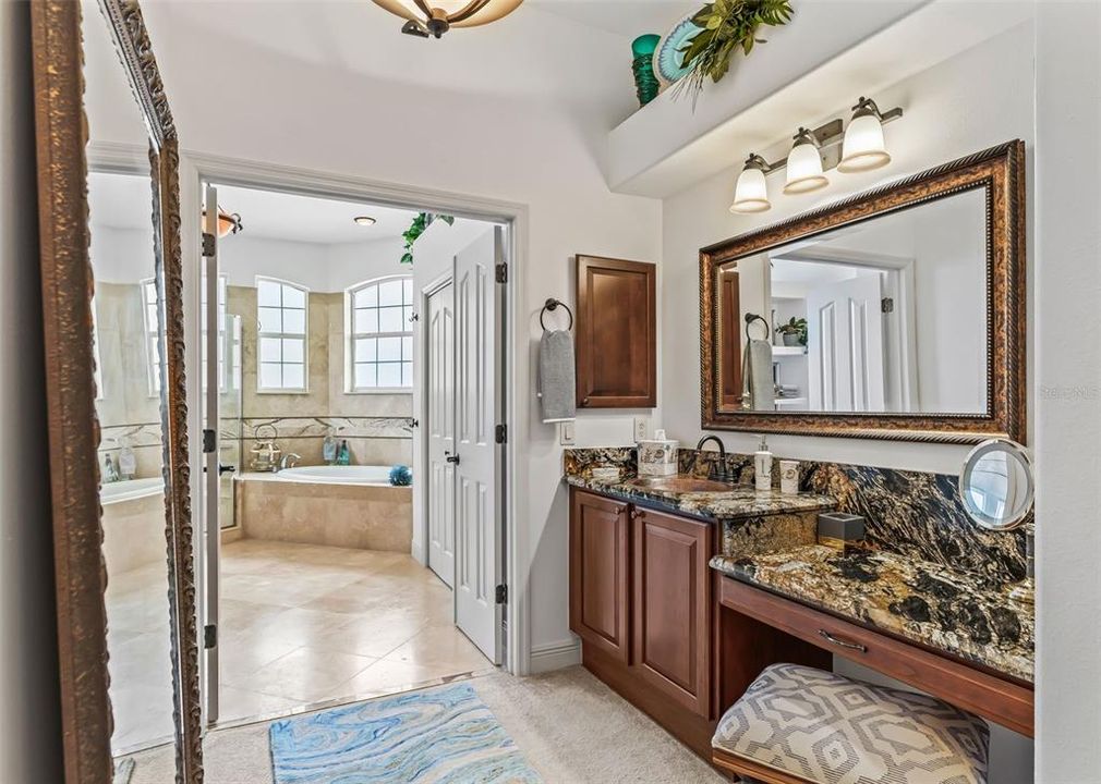 En Venta: $3,100,000 (5 camas, 4 baños, 6070 Pies cuadrados)