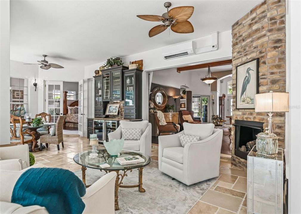 En Venta: $3,100,000 (5 camas, 4 baños, 6070 Pies cuadrados)