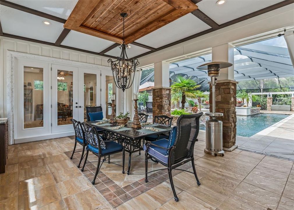 En Venta: $3,100,000 (5 camas, 4 baños, 6070 Pies cuadrados)