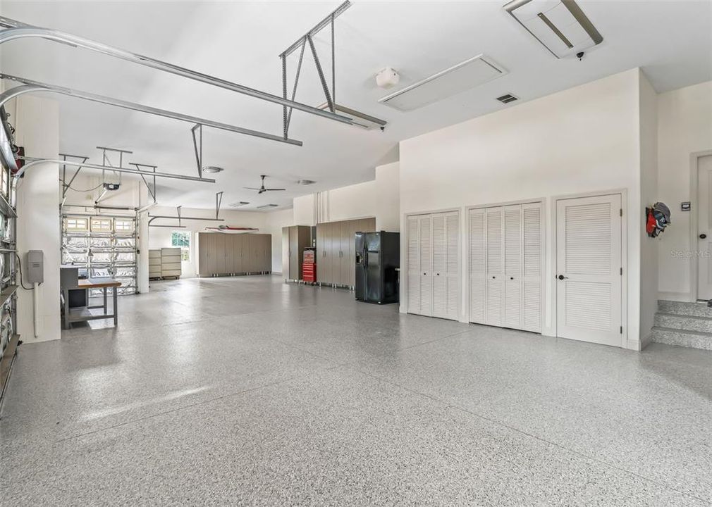 En Venta: $3,100,000 (5 camas, 4 baños, 6070 Pies cuadrados)