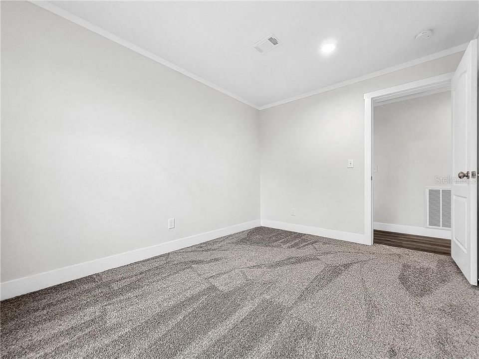 For Sale: $199,900 (3 beds, 2 baths, 1474 Square Feet)