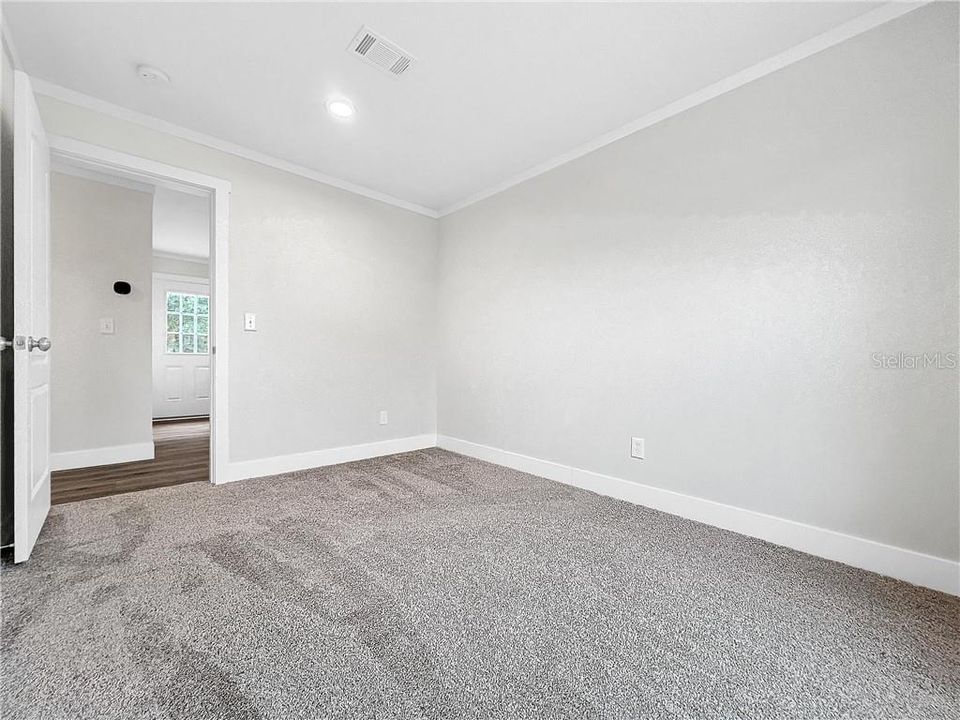 For Sale: $199,900 (3 beds, 2 baths, 1474 Square Feet)