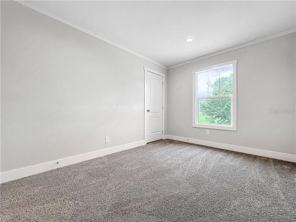 For Sale: $199,900 (3 beds, 2 baths, 1474 Square Feet)