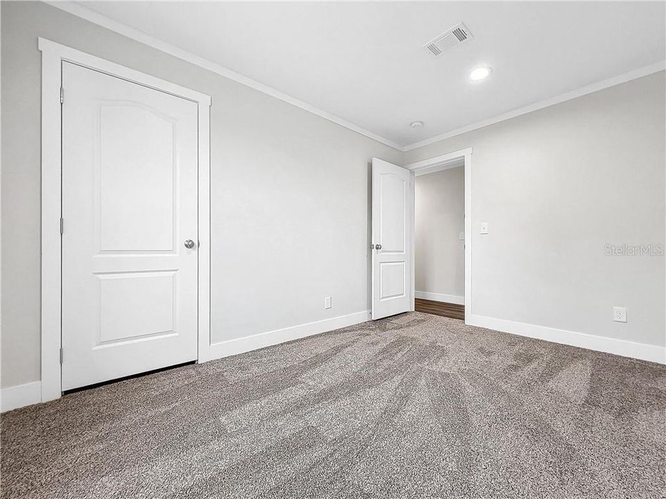 For Sale: $199,900 (3 beds, 2 baths, 1474 Square Feet)
