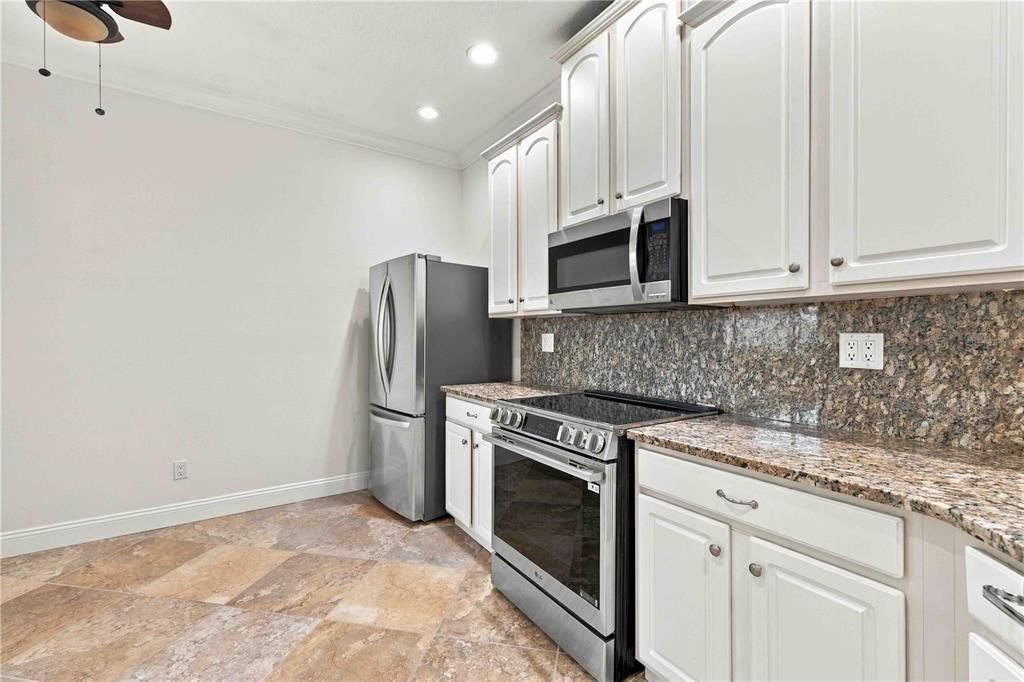 En Venta: $329,000 (2 camas, 2 baños, 1576 Pies cuadrados)