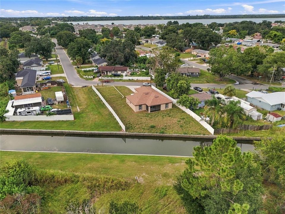 На продажу: $319,900 (3 спален, 2 ванн, 1484 Квадратных фут)