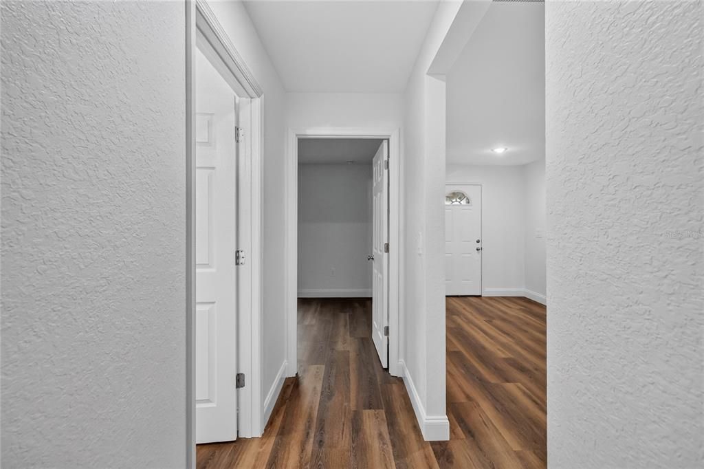 На продажу: $319,900 (3 спален, 2 ванн, 1484 Квадратных фут)