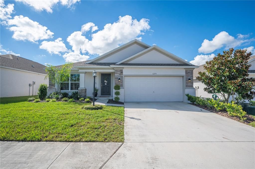 For Sale: $411,000 (4 beds, 2 baths, 1940 Square Feet)
