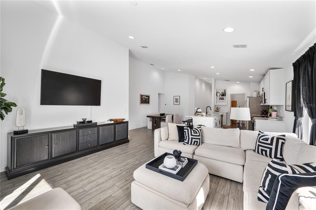 For Sale: $411,000 (4 beds, 2 baths, 1940 Square Feet)