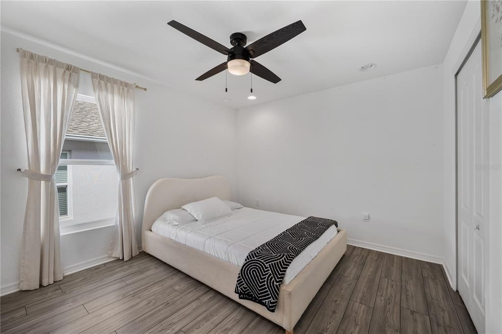For Sale: $411,000 (4 beds, 2 baths, 1940 Square Feet)