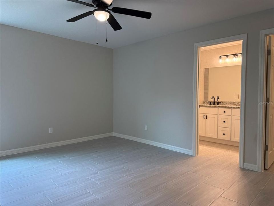 For Sale: $239,900 (3 beds, 2 baths, 1380 Square Feet)