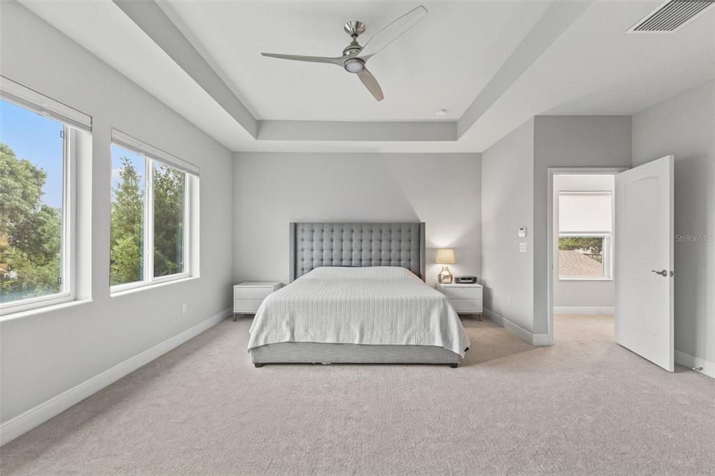 For Sale: $950,000 (4 beds, 3 baths, 2687 Square Feet)