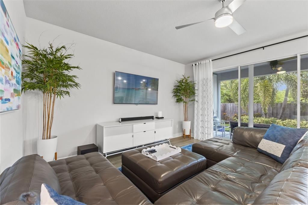 For Sale: $950,000 (4 beds, 3 baths, 2687 Square Feet)