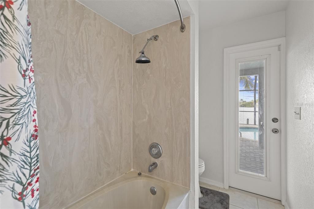 Active With Contract: $750,000 (4 beds, 3 baths, 3982 Square Feet)