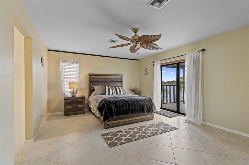 Active With Contract: $750,000 (4 beds, 3 baths, 3982 Square Feet)