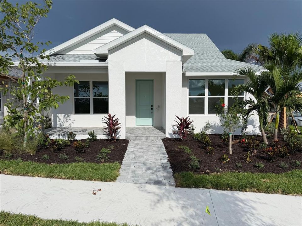 Recently Sold: $660,580 (4 beds, 3 baths, 2193 Square Feet)