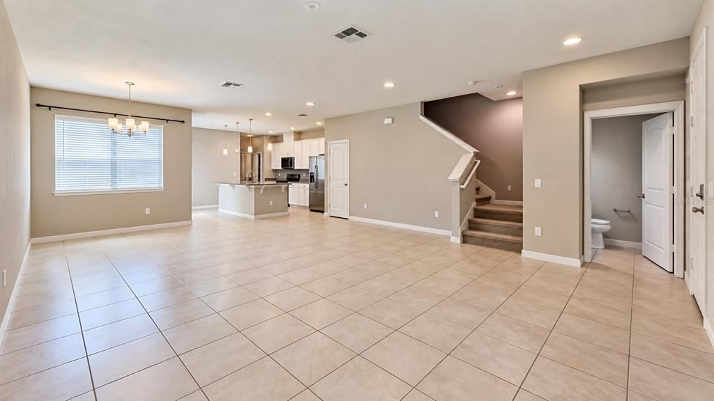 For Rent: $2,700 (3 beds, 2 baths, 1912 Square Feet)