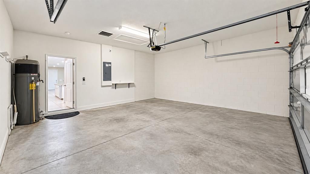 For Rent: $2,700 (3 beds, 2 baths, 1912 Square Feet)