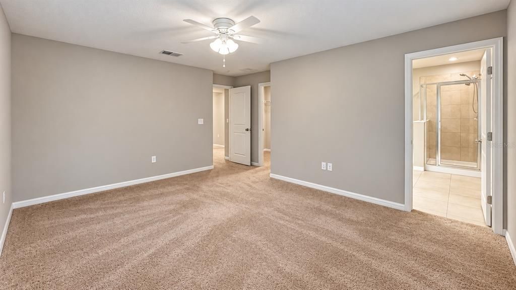 For Rent: $2,700 (3 beds, 2 baths, 1912 Square Feet)