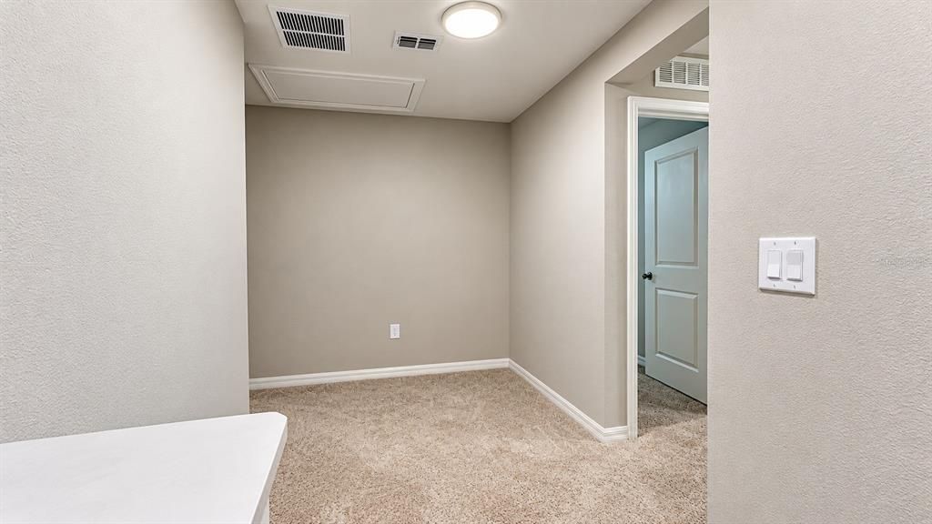 For Rent: $2,700 (3 beds, 2 baths, 1912 Square Feet)
