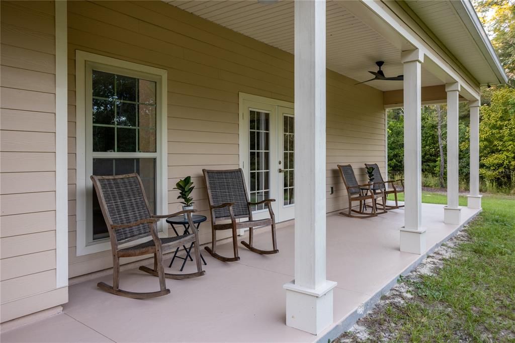 For Sale: $779,000 (4 beds, 3 baths, 4488 Square Feet)