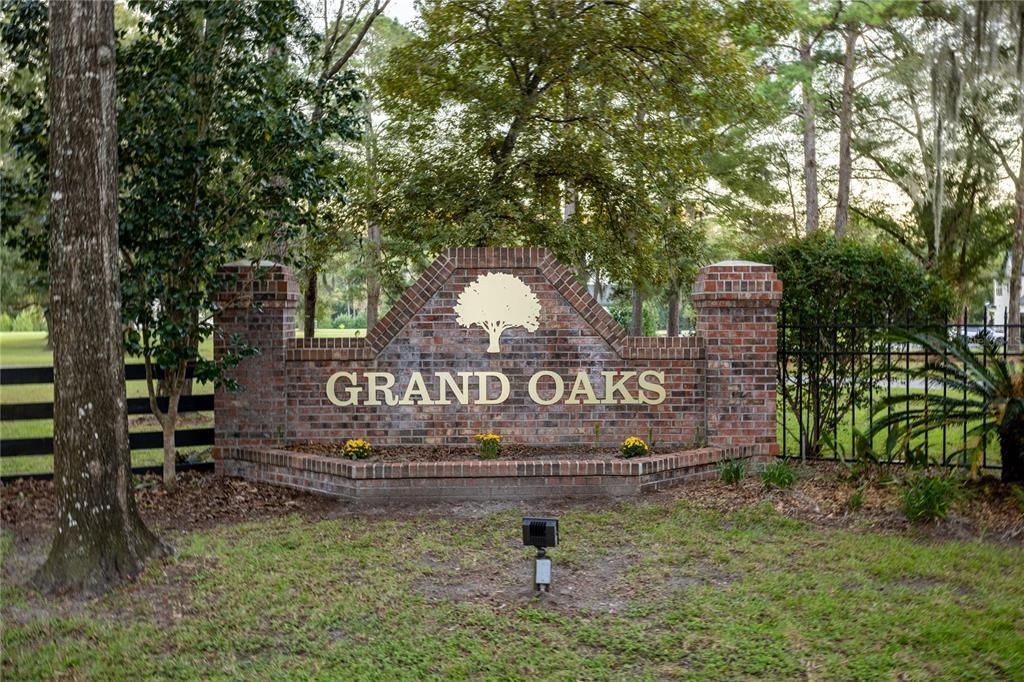 For Sale: $779,000 (4 beds, 3 baths, 4488 Square Feet)