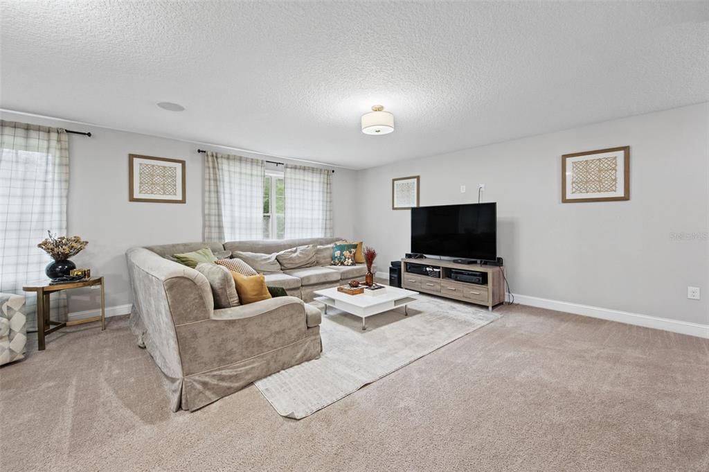 For Sale: $779,000 (4 beds, 3 baths, 4488 Square Feet)