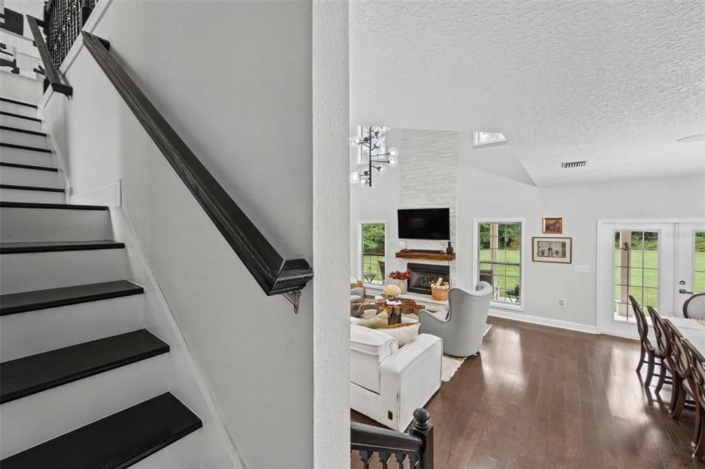 For Sale: $779,000 (4 beds, 3 baths, 4488 Square Feet)