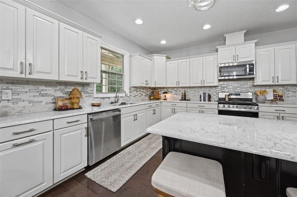 For Sale: $779,000 (4 beds, 3 baths, 4488 Square Feet)