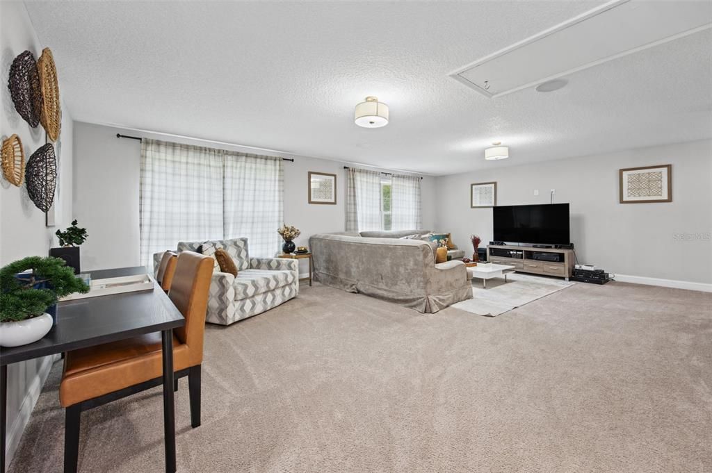 For Sale: $779,000 (4 beds, 3 baths, 4488 Square Feet)