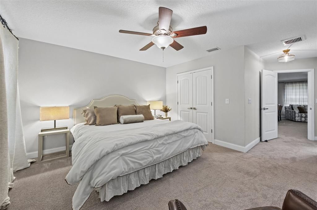 For Sale: $779,000 (4 beds, 3 baths, 4488 Square Feet)