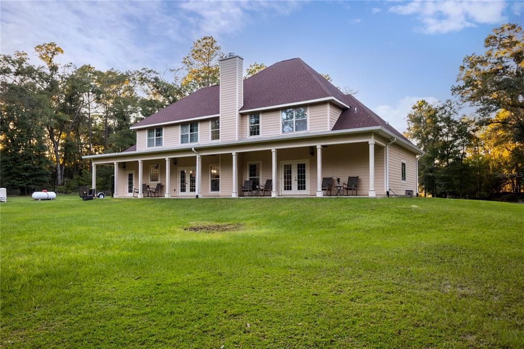 For Sale: $779,000 (4 beds, 3 baths, 4488 Square Feet)
