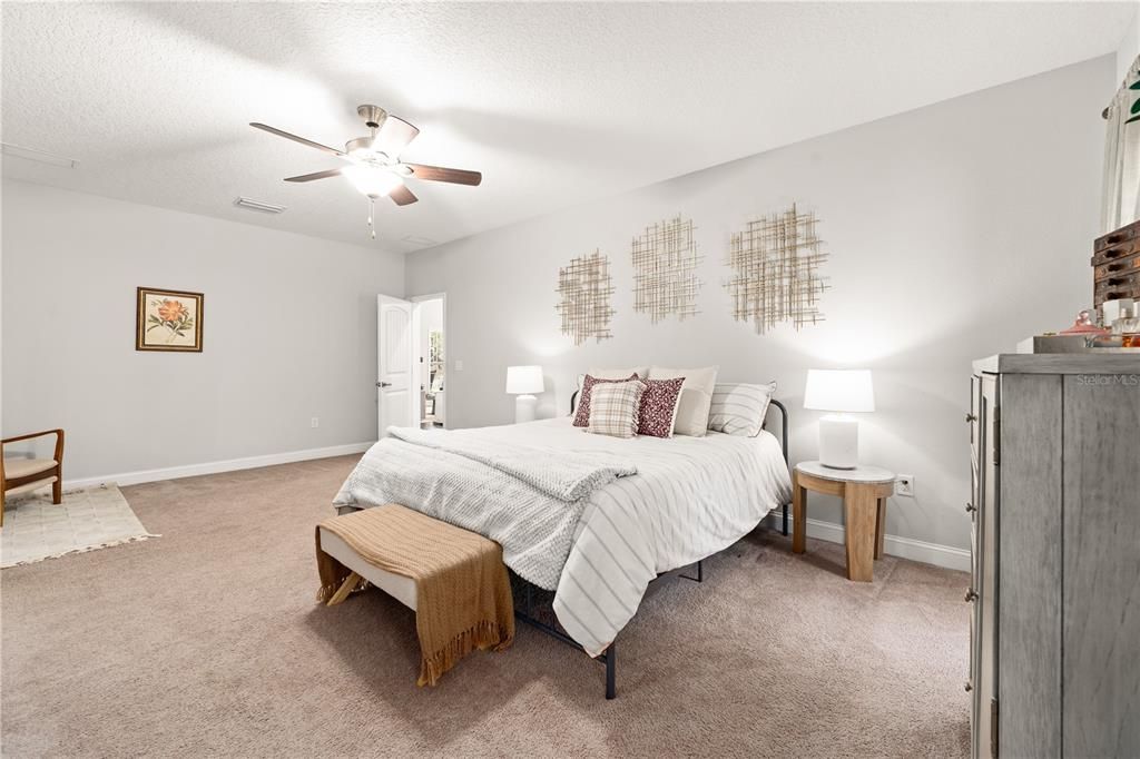 For Sale: $779,000 (4 beds, 3 baths, 4488 Square Feet)