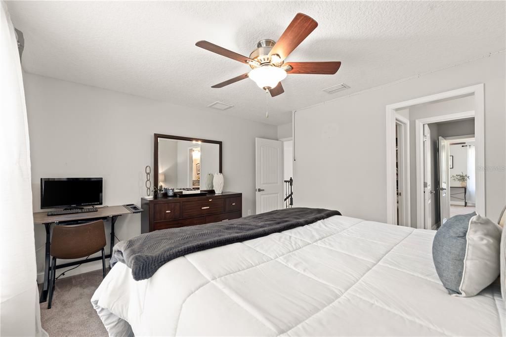For Sale: $779,000 (4 beds, 3 baths, 4488 Square Feet)