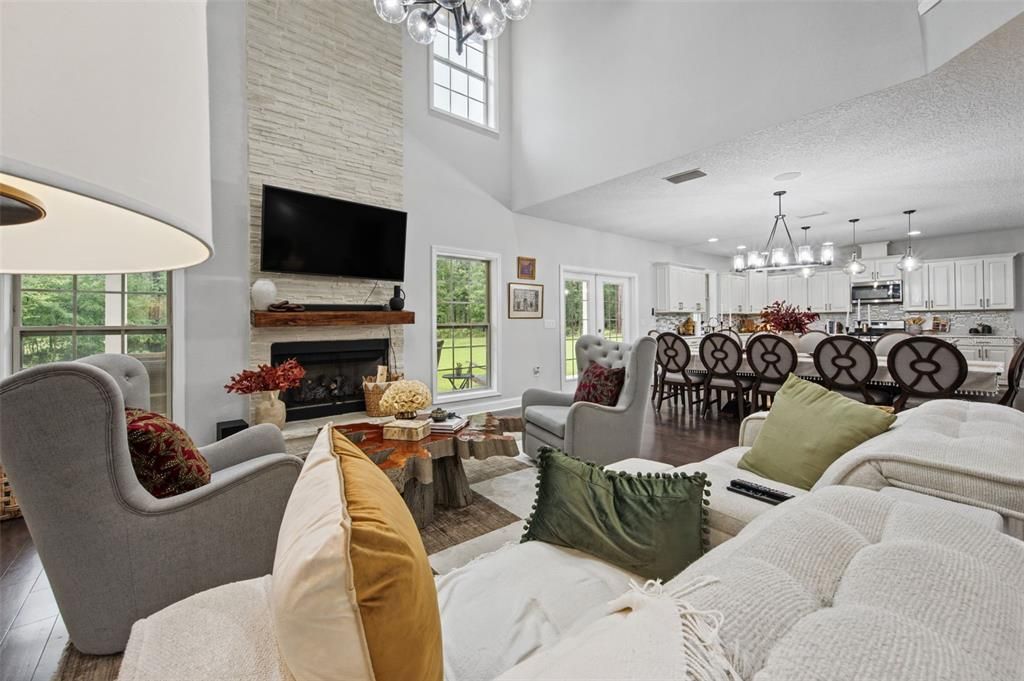 For Sale: $779,000 (4 beds, 3 baths, 4488 Square Feet)