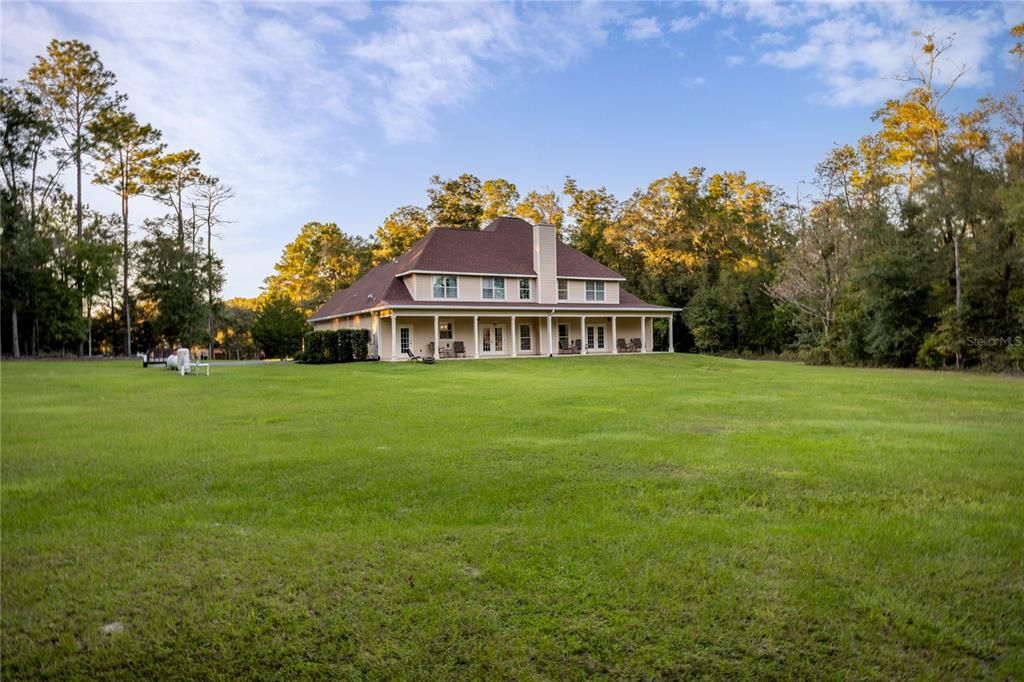 For Sale: $779,000 (4 beds, 3 baths, 4488 Square Feet)