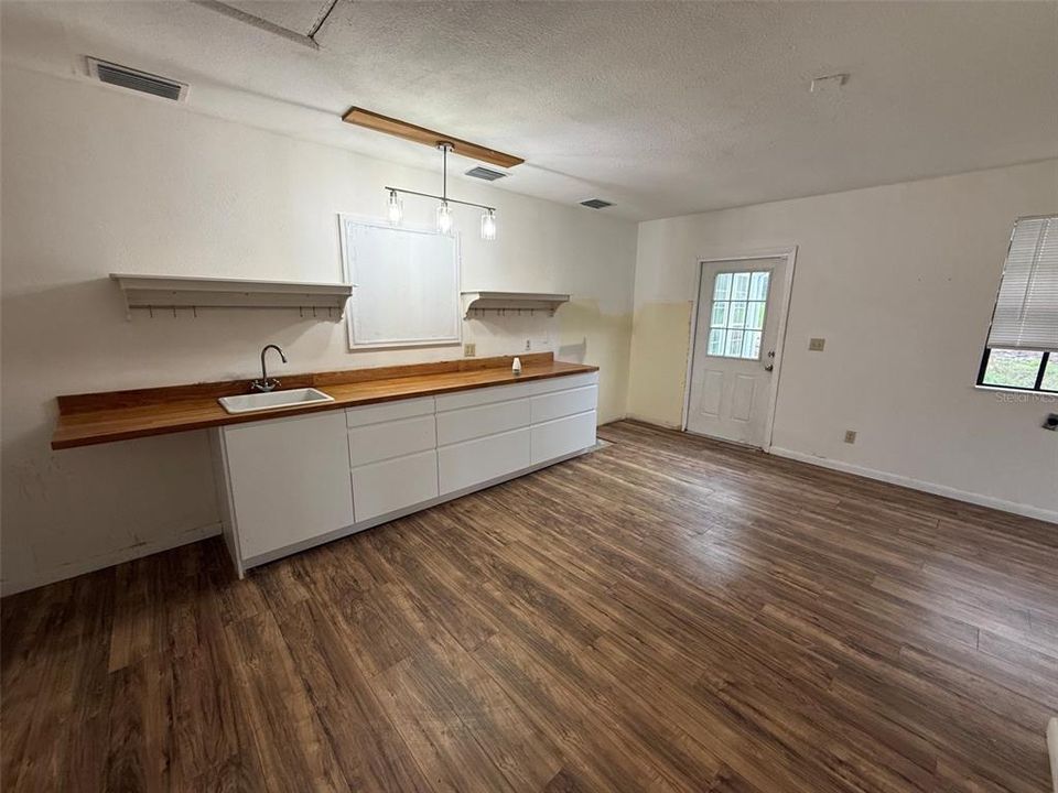 На продажу: $509,900 (4 спален, 3 ванн, 3140 Квадратных фут)
