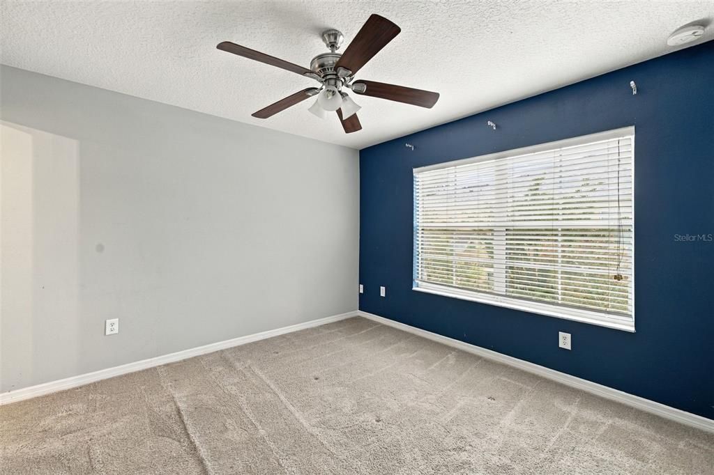 For Sale: $179,900 (3 beds, 2 baths, 1363 Square Feet)