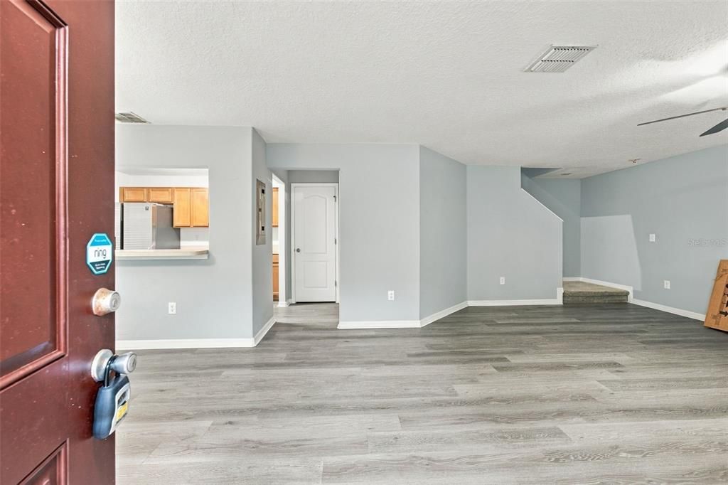 For Sale: $179,900 (3 beds, 2 baths, 1363 Square Feet)