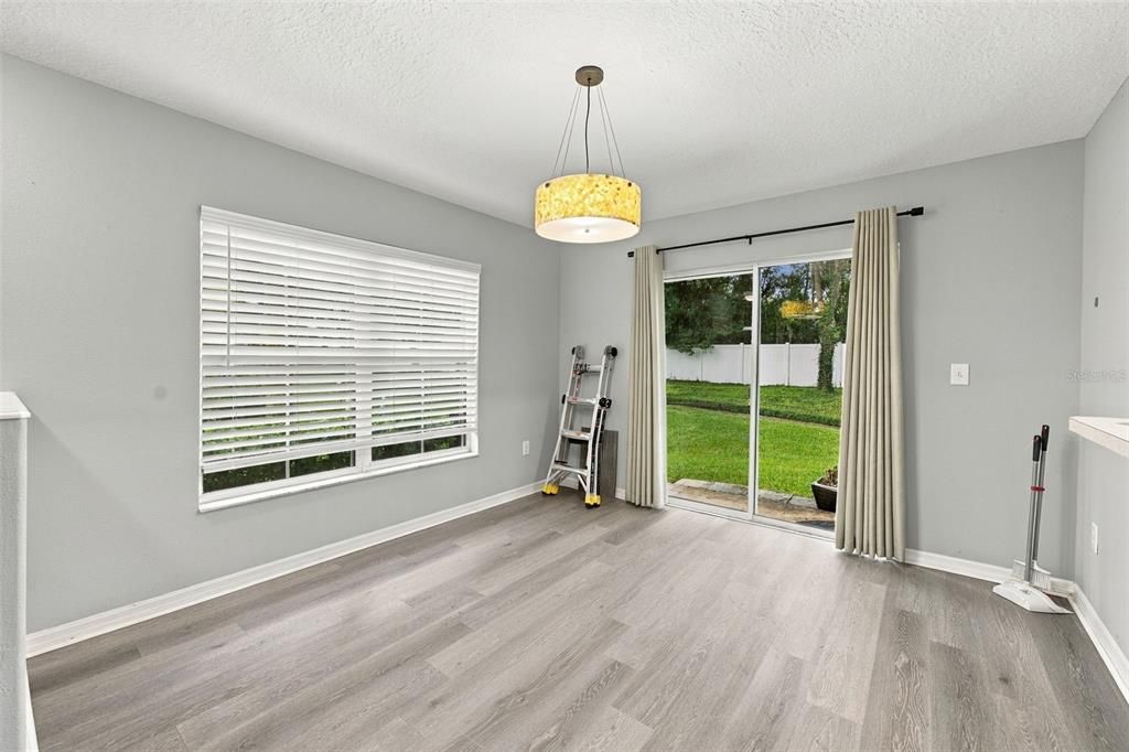For Sale: $179,900 (3 beds, 2 baths, 1363 Square Feet)