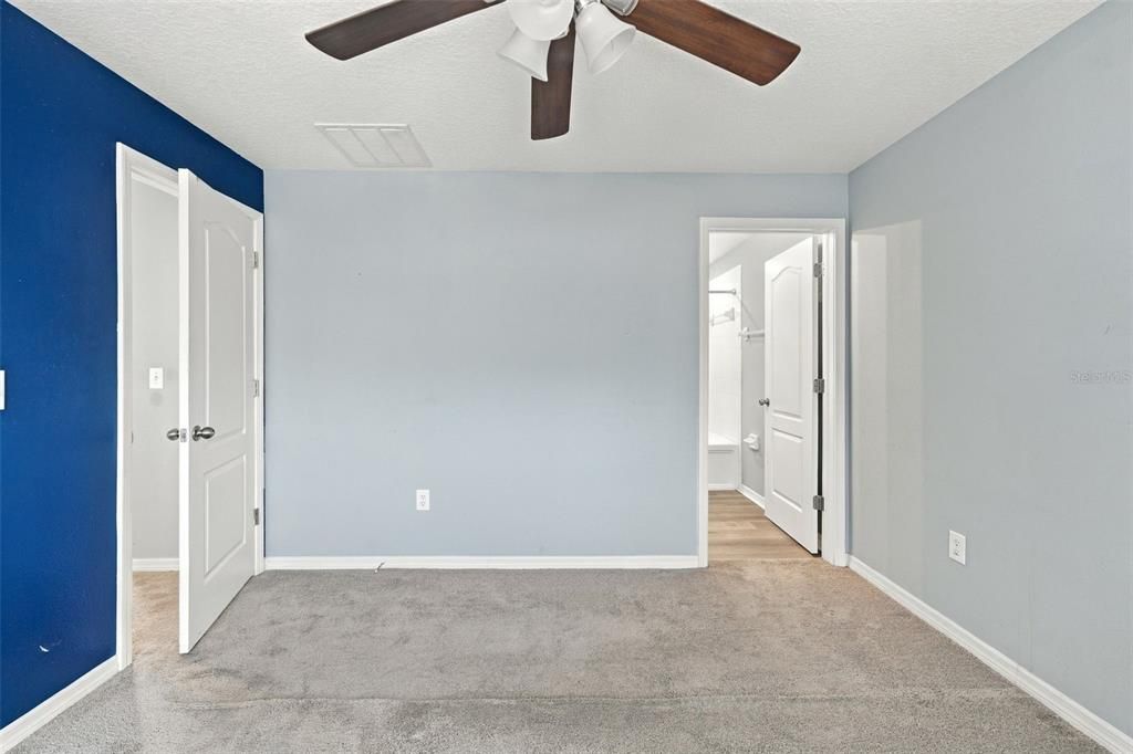 For Sale: $179,900 (3 beds, 2 baths, 1363 Square Feet)