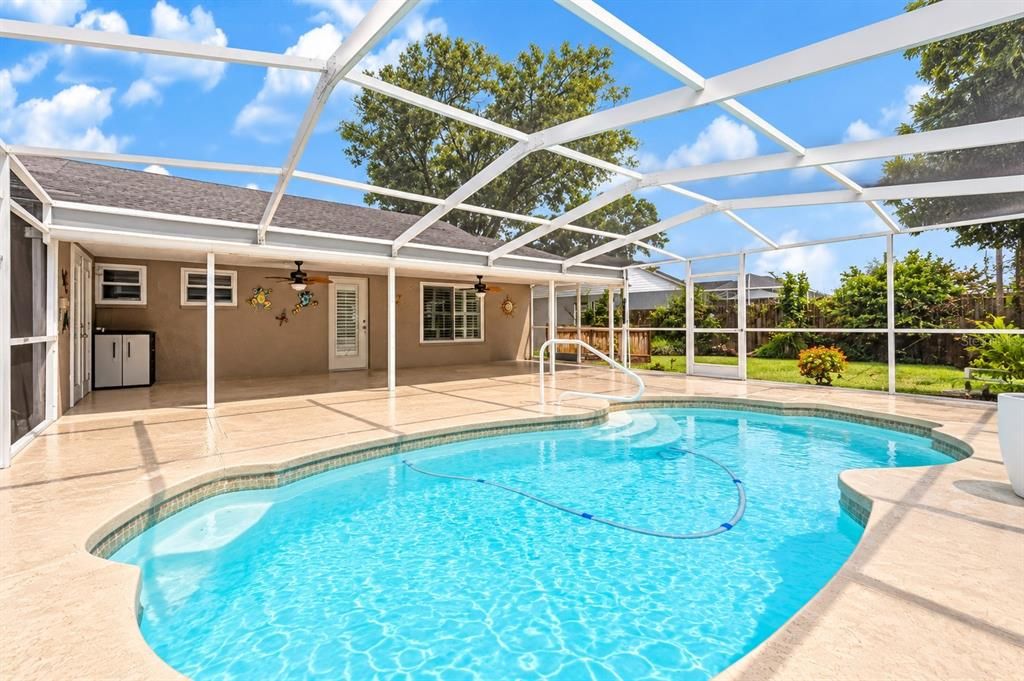 En Venta: $555,000 (4 camas, 2 baños, 1659 Pies cuadrados)