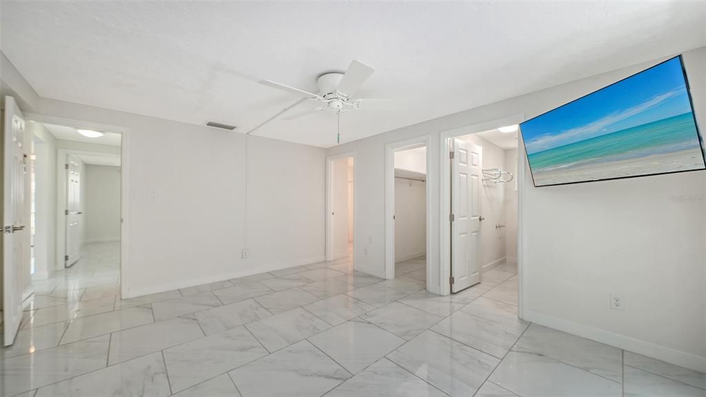 En Venta: $425,000 (2 camas, 2 baños, 1326 Pies cuadrados)